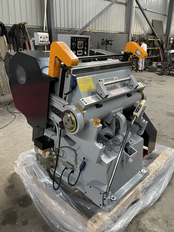 Promega Semi Automatic Die Cutting & Creasing Machine Flat Table Design Paper Use 380V 252 Strokes/Min 550mm Working Width